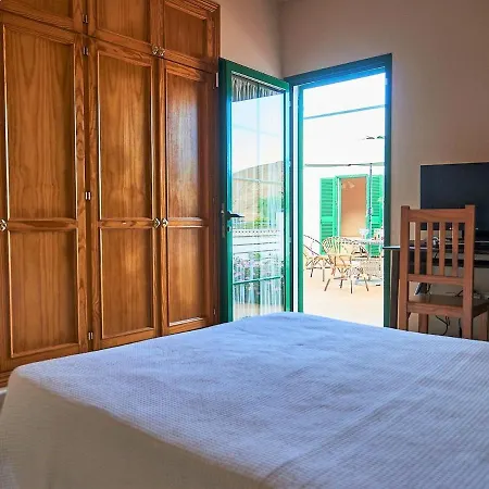 In With Volcano View Pool Сasa de vacaciones