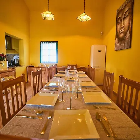 Hébergement de vacances In With Volcano View Pool