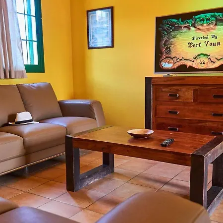 Hébergement de vacances In With Volcano View Pool La Oliva