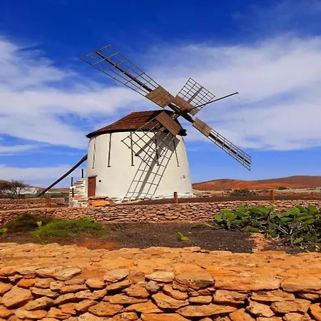 Hébergement de vacances In With Volcano View Pool *